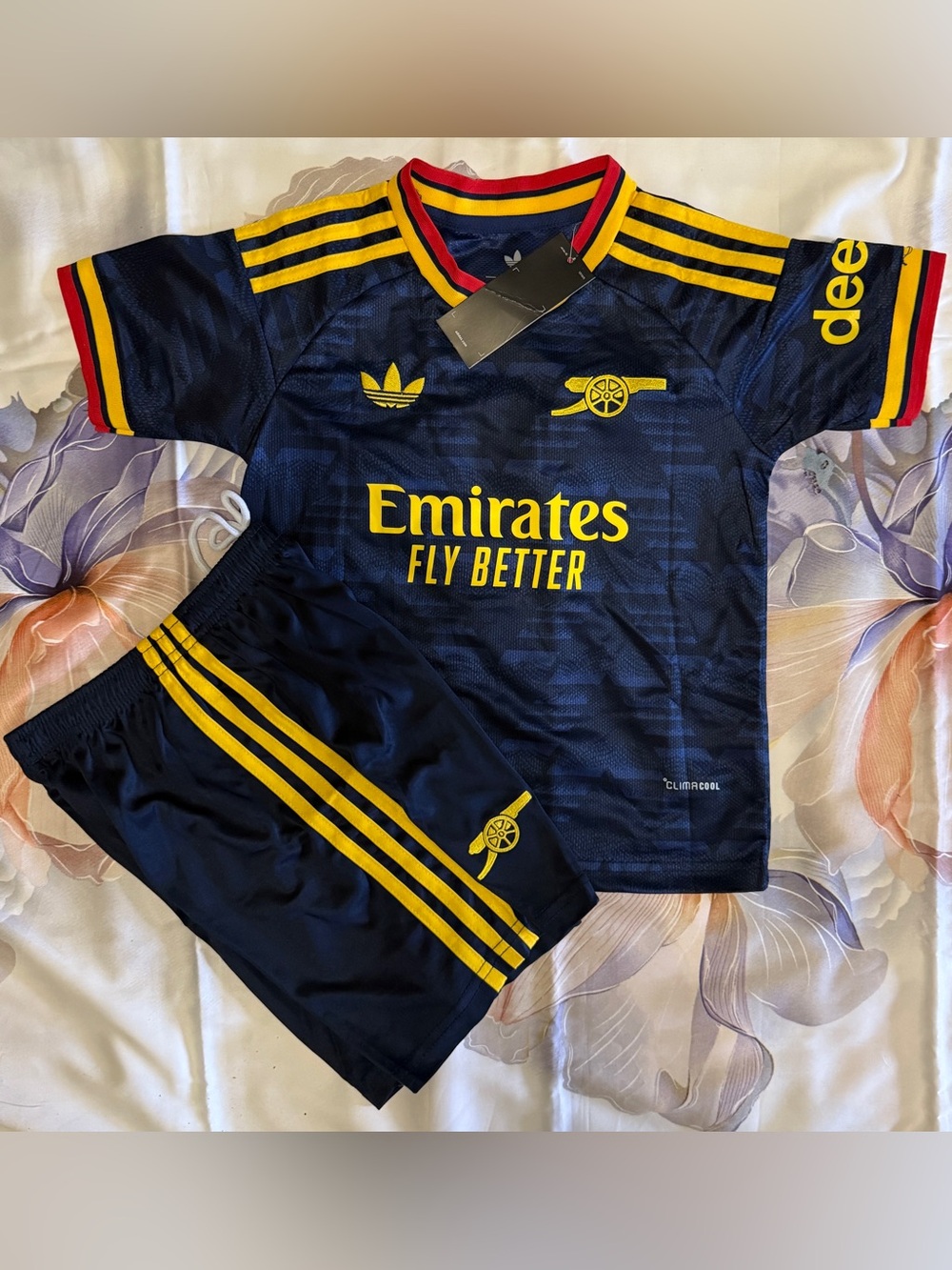 Arsenal 2026/27 Away Kids soccer jersey set # Saka 7 # slim fit #NWT - Picture 2 of 3